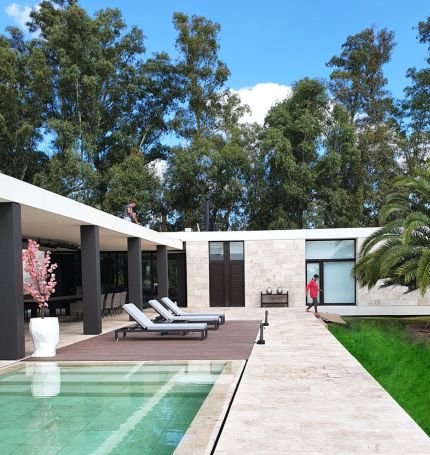 xr:d:DAFr0RLyxdk:49,j:5856207793298542393,t:23090913